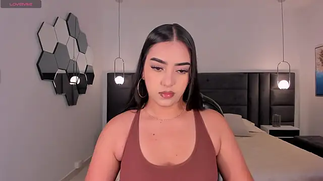 Snapshot of SophieLanne chatting on 21, 5, 2026 SophieLanne online show from 21, 5, 2026