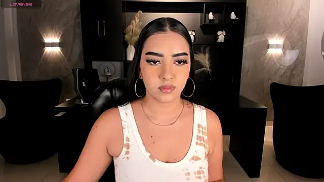 Snapshot of SophieLanne chatting on 22, 6, 2026 SophieLanne online show from 22, 6, 2026
