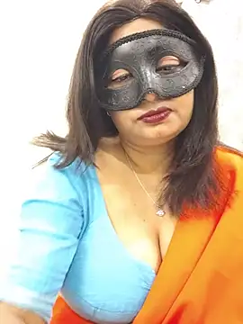 Snapshot of Cute-richa1 chatting on 31, 5, 2026 Cute-richa1 online show from 31, 5, 2026