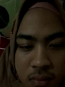 Snapshot of yuliabirdiantie1 chatting on 15, 11, 2025 yuliabirdiantie1 online show from 15, 11, 2025