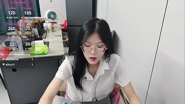 Snapshot of xlin-baby chatting on 11, 5, 2026 xlin-baby online show from 11, 5, 2026