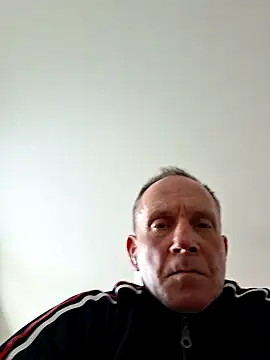 Snapshot of JonnaCD chatting on 6, 4, 2026 JonnaCD online show from 6, 4, 2026