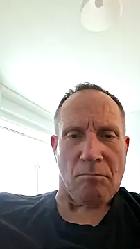 Snapshot of JonnaCD chatting on 16, 4, 2026 JonnaCD online show from 16, 4, 2026