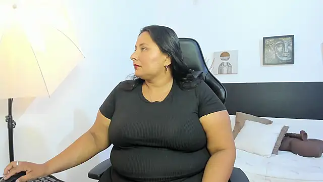 Snapshot of BWW-CINDY11 chatting on 19, 1, 2026 BWW-CINDY11 online show from 19, 1, 2026