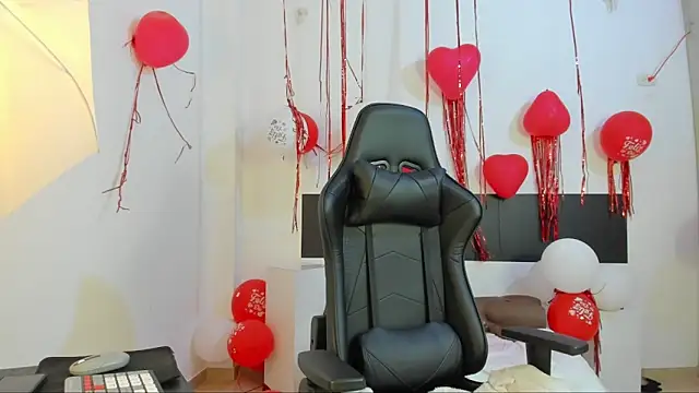 Snapshot of BWW-CINDY11 chatting on 15, 2, 2026 BWW-CINDY11 online show from 15, 2, 2026