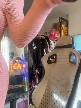 Motherbigbus online show from 3, 2, 2026