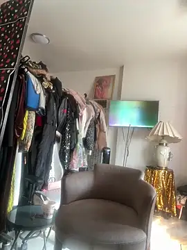 Motherbigbus online show from 19, 3, 2026