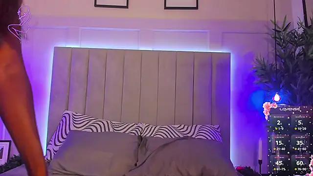 CandyVega  online show from 4, 12, 2025