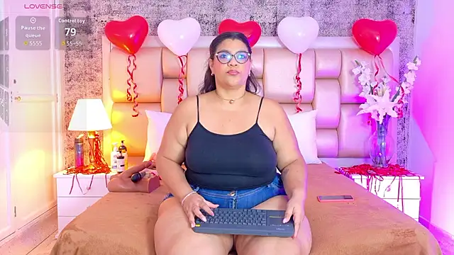 SelennaCooper online show from 13, 2, 2026