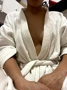 Snapshot of brunalameo chatting on 28, 11, 2025 brunalameo online show from 28, 11, 2025