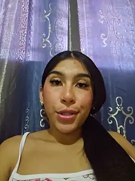 Snapshot of skinnyrox chatting on 20, 6, 2026 skinnyrox online show from 20, 6, 2026