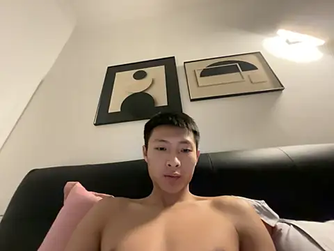 Snapshot of TE-39 chatting on 16, 11, 2025 TE-39 online show from 16, 11, 2025