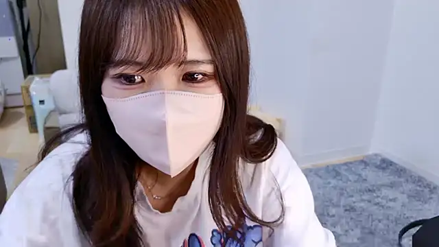 Nemu chan  online show from 8, 6, 2026