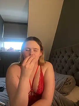 Blonde Bunny online show from 21, 12, 2025