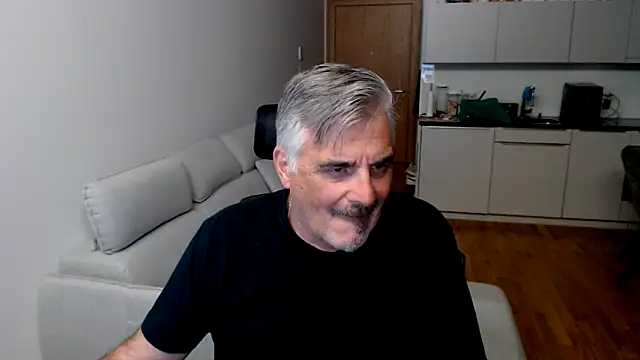 Buidapest online show from 17, 11, 2025