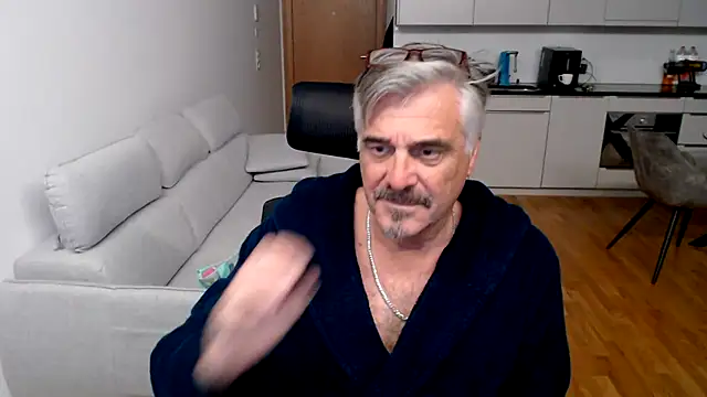 Buidapest online show from 22, 11, 2025