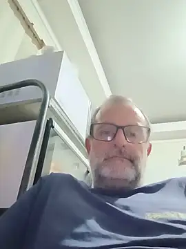 Snapshot of nard53 chatting on 15, 5, 2026 nard53 online show from 15, 5, 2026