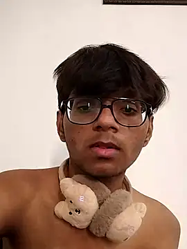 Snapshot of akshr1099 chatting on 22, 11, 2025 akshr1099 online show from 22, 11, 2025