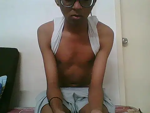 Snapshot of akshr1099 chatting on 28, 11, 2025 akshr1099 online show from 28, 11, 2025