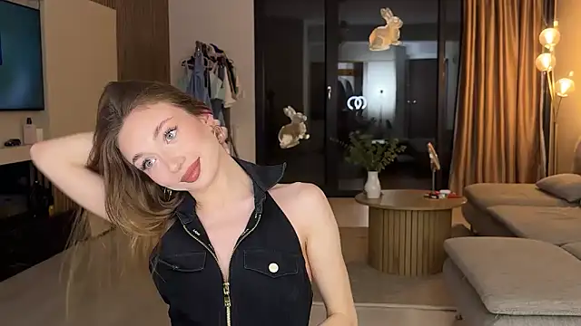 Snapshot of Jolienne chatting on 17, 5, 2026 Jolienne online show from 17, 5, 2026