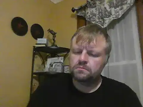 Snapshot of TheOneDonShaun chatting on 25, 11, 2025 TheOneDonShaun online show from 25, 11, 2025
