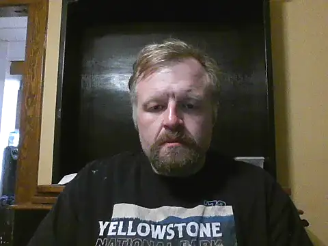 Snapshot of TheOneDonShaun chatting on 4, 5, 2026 TheOneDonShaun online show from 4, 5, 2026