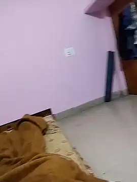 Snapshot of ROCKER0UDI chatting on 28, 11, 2025 ROCKER0UDI online show from 28, 11, 2025