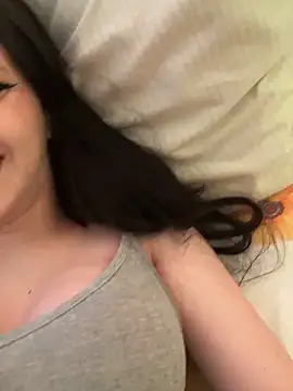 Snapshot of bettyButterfly chatting on 31, 5, 2026 bettyButterfly online show from 31, 5, 2026