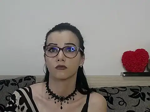 IvyCole online show from 8, 2, 2026