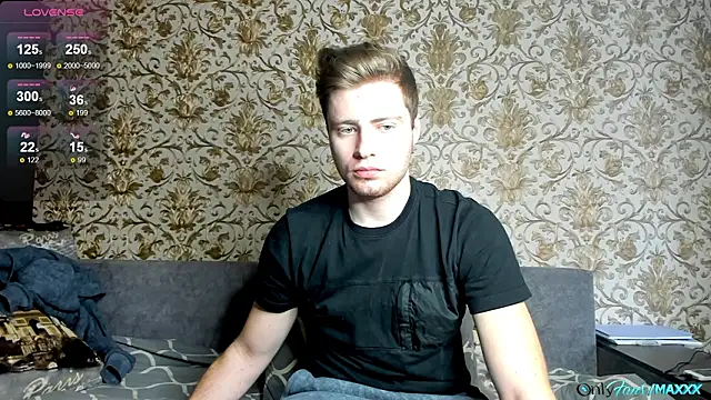 Snapshot of Maxhornyblondieman chatting on 8, 2, 2026 Maxhornyblondieman online show from 8, 2, 2026