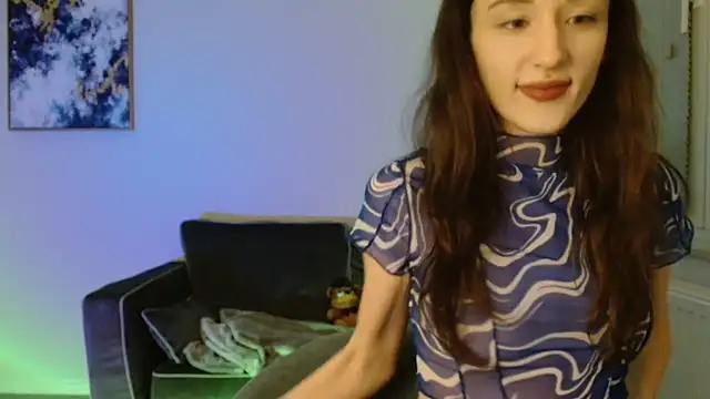 Tinybutt5368 online show from 1, 12, 2025