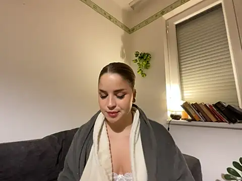 BBoglarka online show from 26, 11, 2025