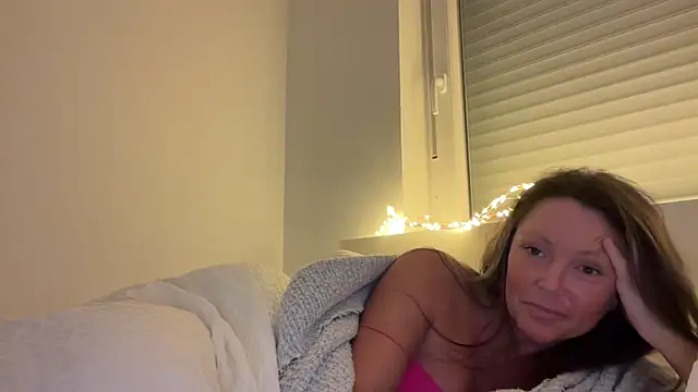 AnnaSophiaX online show from 15, 12, 2025