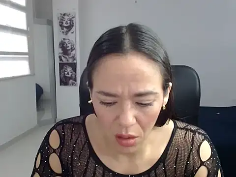 Annie Cervantez online show from 18, 1, 2026