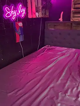 Snapshot of Shy-Ivy chatting on 1, 12, 2025 Shy-Ivy online show from 1, 12, 2025