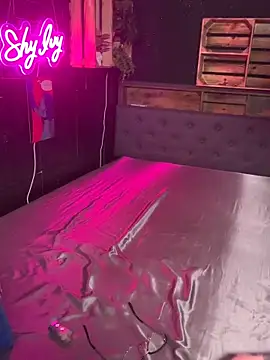 Snapshot of Shy-Ivy chatting on 14, 12, 2025 Shy-Ivy online show from 14, 12, 2025