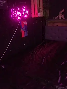 Shy-Ivy online show from 20, 4, 2026