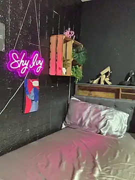 Snapshot of Shy-Ivy chatting on 21, 5, 2026 Shy-Ivy online show from 21, 5, 2026