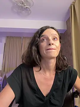 AnnaHarperX online show from 10, 9, 2025