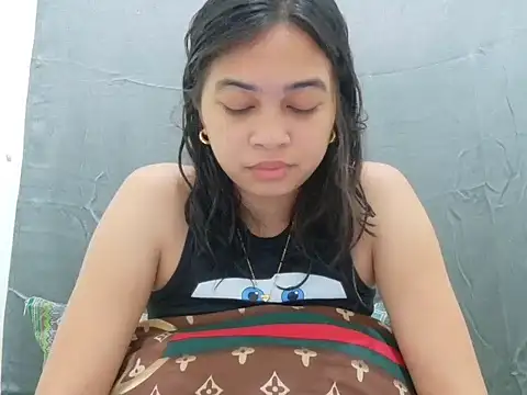 Ursexyasianskinny online show from 5, 4, 2026