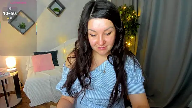 Snapshot of still__her chatting on 18, 12, 2025 still her online show from 18, 12, 2025