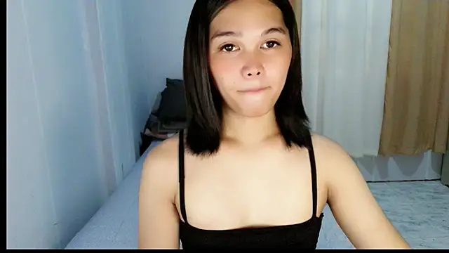 Snapshot of sluttyLeila chatting on 5, 3, 2026 sluttyLeila online show from 5, 3, 2026