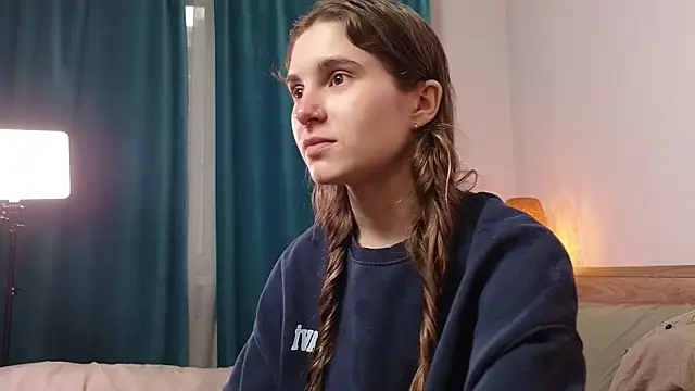 RozanneJordan online show from 11, 7, 2026
