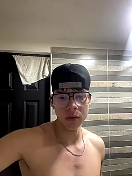 Snapshot of Handsome_boys69 chatting on 1, 12, 2025 Handsome boys69 online show from 1, 12, 2025