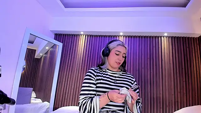 Snapshot of GabyRose9 chatting on 7, 5, 2026 GabyRose9 online show from 7, 5, 2026