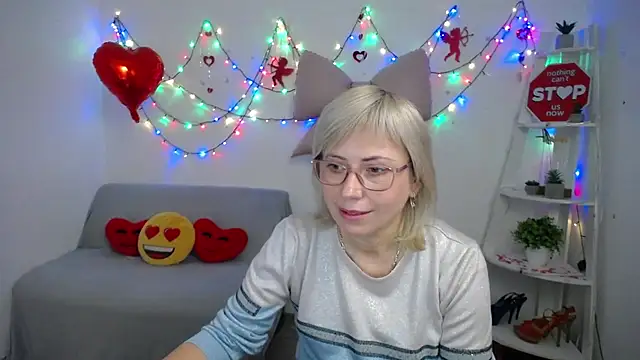 Snapshot of LaurenWishy chatting on 9, 2, 2026 LaurenWishy online show from 9, 2, 2026