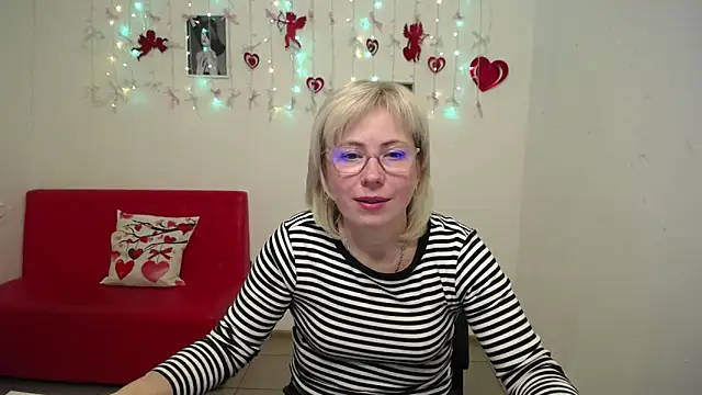 Snapshot of LaurenWishy chatting on 14, 2, 2026 LaurenWishy online show from 14, 2, 2026