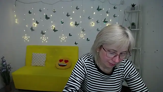 Snapshot of LaurenWishy chatting on 21, 2, 2026 LaurenWishy online show from 21, 2, 2026