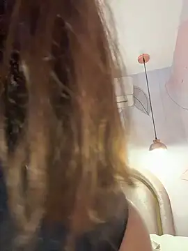 Snapshot of IsabelaStefano chatting on 25, 11, 2025 IsabelaStefano online show from 25, 11, 2025