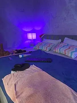 Snapshot of IsabelaStefano chatting on 16, 12, 2025 IsabelaStefano online show from 16, 12, 2025